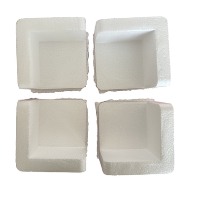 EPS (Expanded Polystyrene) busa Corner Guard Produk elektronik rapuh yang disesuaikan Perlindungan sudut kanan untuk jendela dan pintu