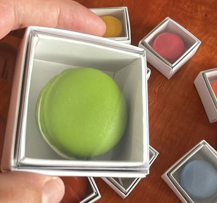 Eco-Friendly Transparent Macaron Packaging Box with Custom Printing for Gift and Food Display